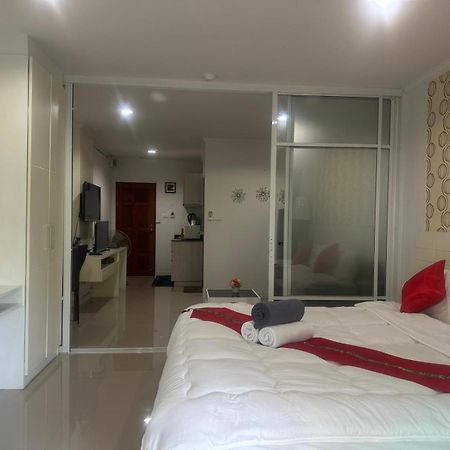 Baan Klang Condo In Central Hua Hin Exterior photo