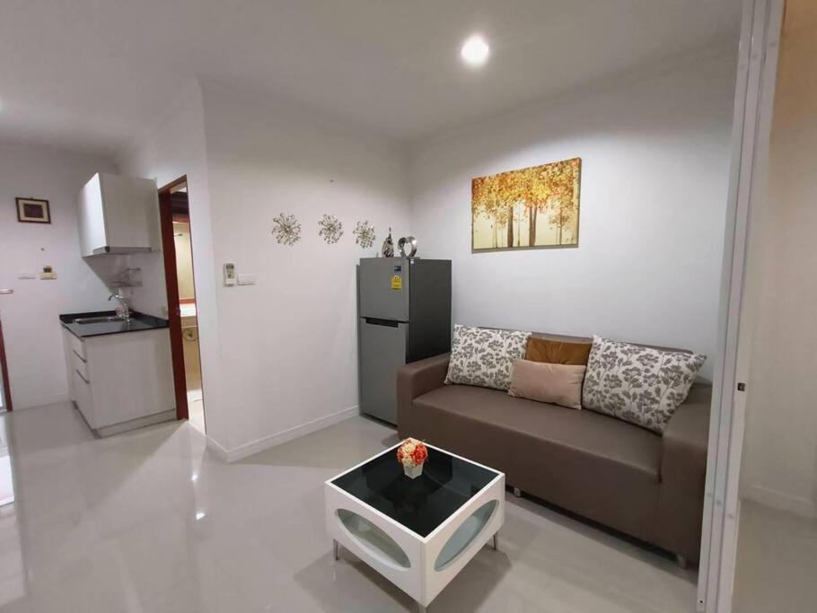 Baan Klang Condo In Central Hua Hin Exterior photo